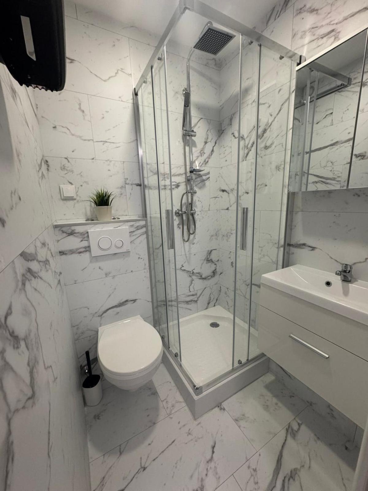 Kinizsi Udvar Apartmanhaz Balatonboglár Exteriör bild
