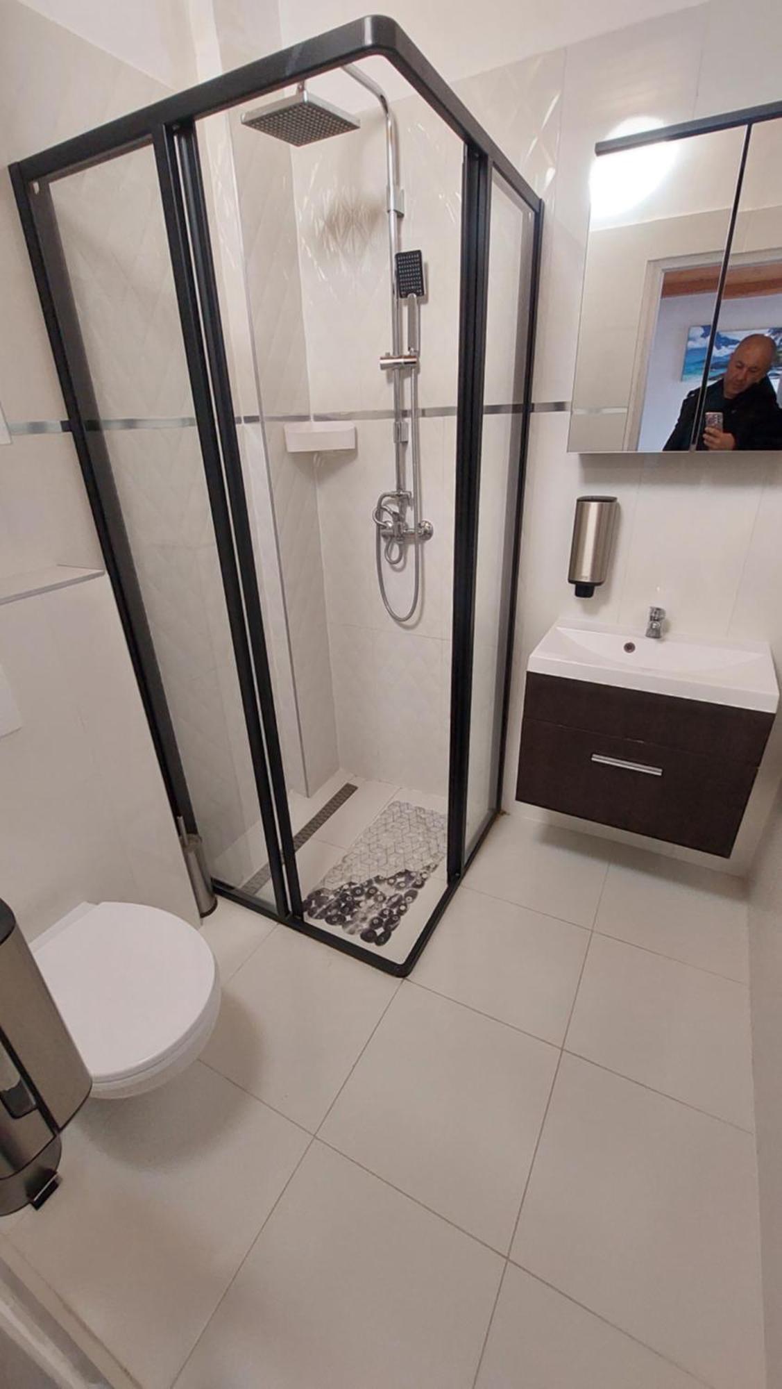 Kinizsi Udvar Apartmanhaz Balatonboglár Exteriör bild