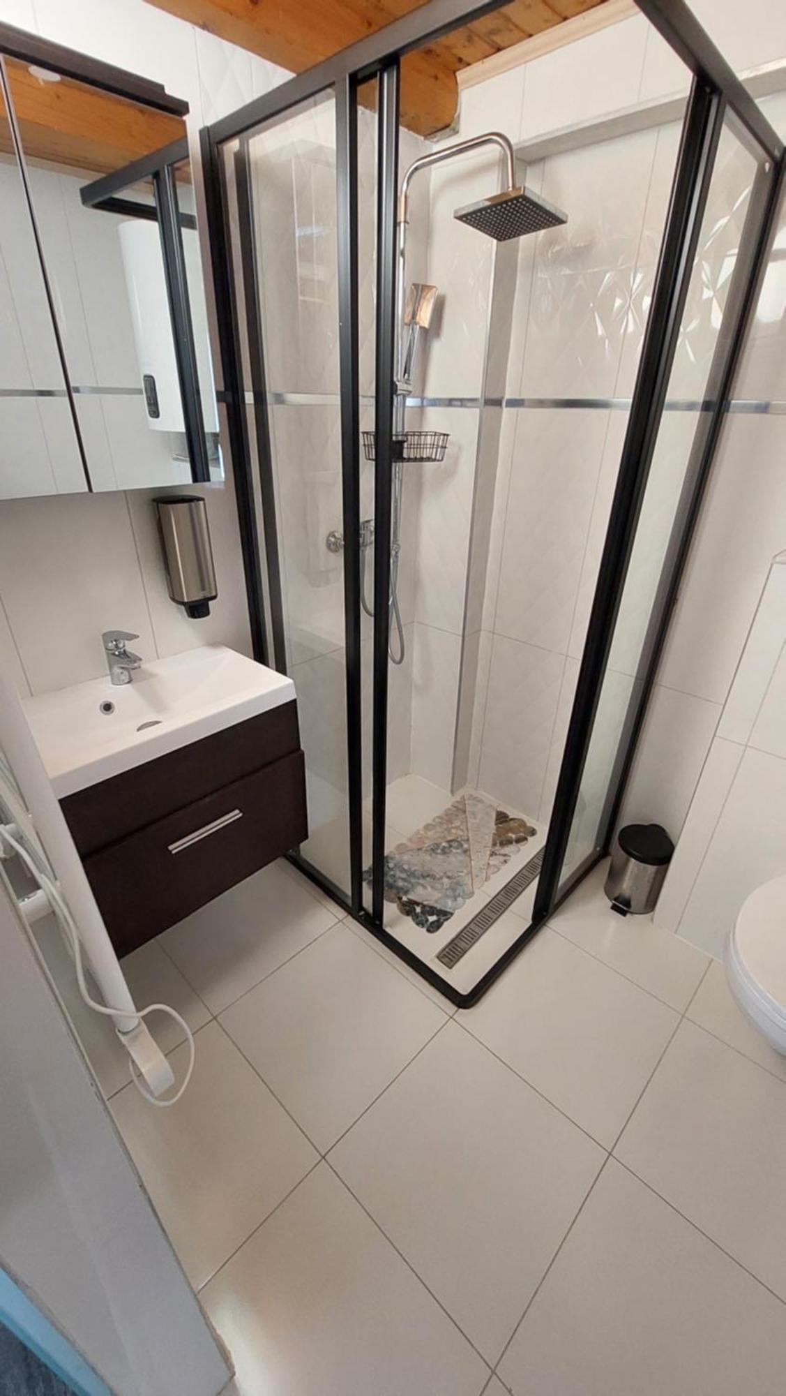 Kinizsi Udvar Apartmanhaz Balatonboglár Exteriör bild