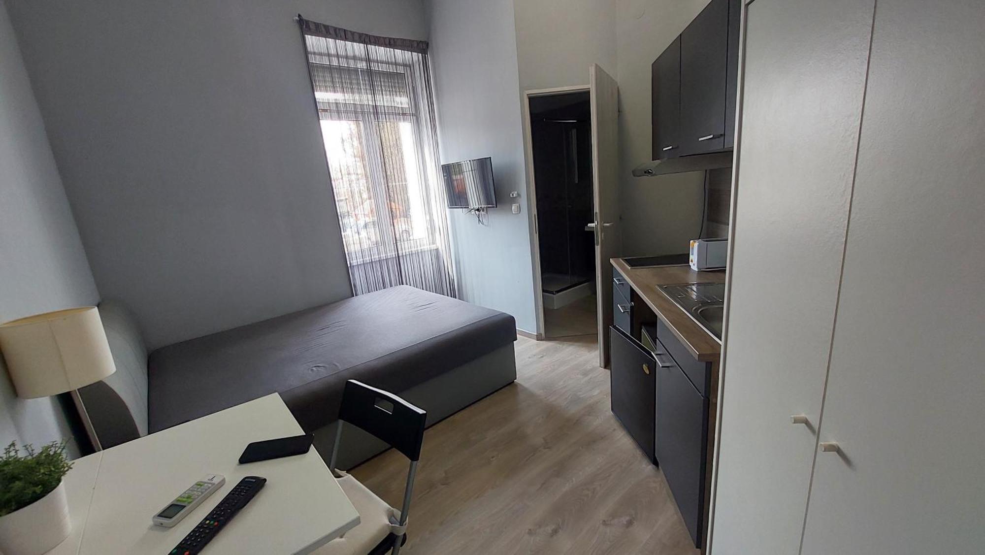 Kinizsi Udvar Apartmanhaz Balatonboglár Exteriör bild